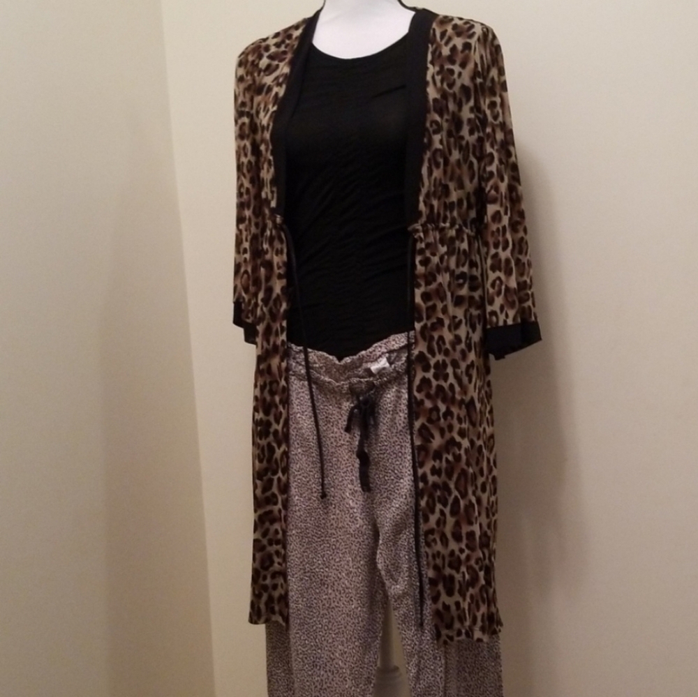 Calvin Klein 2 Pc Leopard Print Pajama Pants Robe S